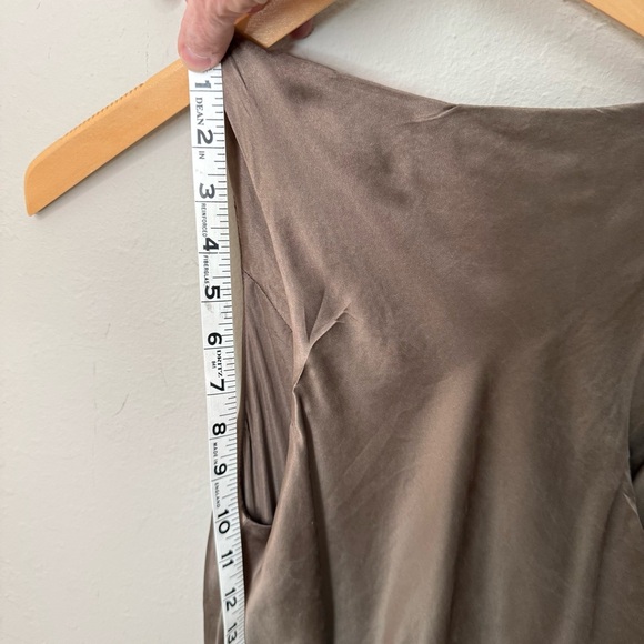 BLACK HALO 100% Silk Two Toned Sleeveless Midi Dress Draped Neckline Black 6 - Picture 10 of 13